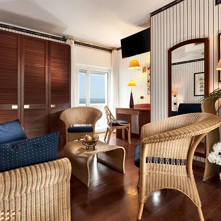 Atilius & Hotel 3*